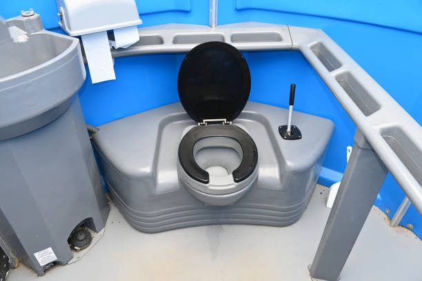 Best Best portable toilet rental  in Chetopa, KS